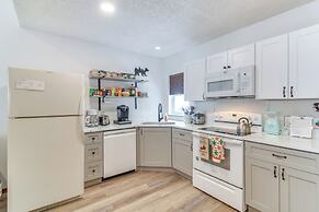 Ski-in/out Condo w/ Hot Tub & Balcony in Granby