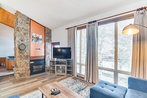 Ski-in/out Condo w/ Hot Tub & Balcony in Granby