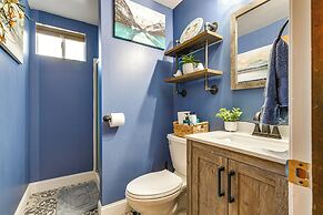 Lake Access, Fire Pit: Scenic Groveland Cottage!