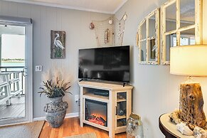 Waterfront Gem w/ Balcony in Garden City