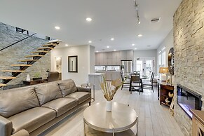 Pets Welcome: Home w/ Deck & Patio in Hockley!