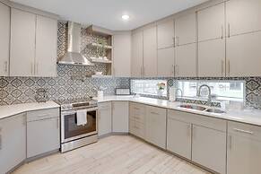 Pets Welcome: Home w/ Deck & Patio in Hockley!