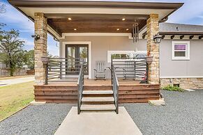 Pets Welcome: Home w/ Deck & Patio in Hockley!