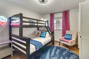 Near Shops & Eats: Vinita Home w/ Furnished Patio