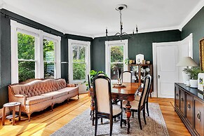 Spacious Home w/ Yard & Patio, 2 Mi to Dtwn Troy