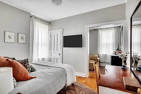 Spacious Home w/ Yard & Patio, 2 Mi to Dtwn Troy