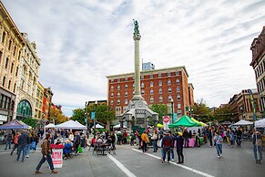 Spacious Home w/ Yard & Patio, 2 Mi to Dtwn Troy