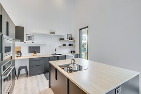 Hot Tub + Fire Pit: Modern North Carolina Retreat