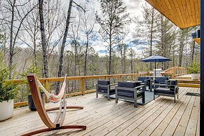 Hot Tub + Fire Pit: Modern North Carolina Retreat