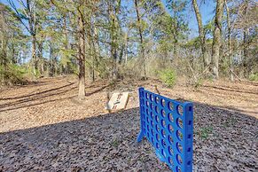 Winnsboro Tiny House w/ Trails, Yard Games & More!