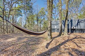 Winnsboro Tiny House w/ Trails, Yard Games & More!