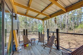 Winnsboro Tiny House w/ Trails, Yard Games & More!
