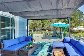 Peaceful 1-acre Parksville Home: Large Deck & Yard