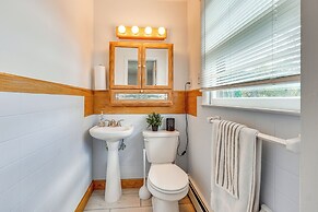 Peaceful 1-acre Parksville Home: Large Deck & Yard