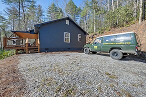 Covered Deck & Fire Pits: Cabin in Cashiers
