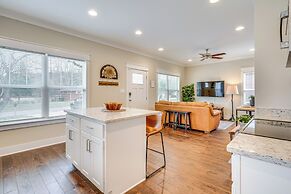 Near Parks & Lakes: Family-friendly Cleveland Home
