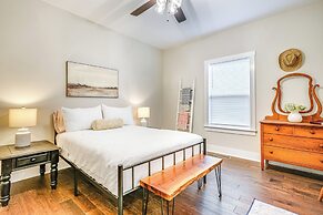 Near Parks & Lakes: Family-friendly Cleveland Home