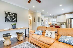 Near Parks & Lakes: Family-friendly Cleveland Home