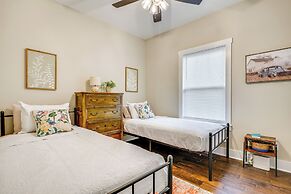 Near Parks & Lakes: Family-friendly Cleveland Home