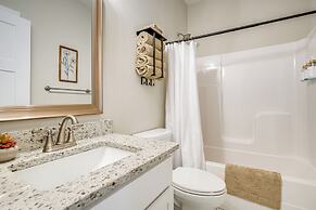 Near Parks & Lakes: Family-friendly Cleveland Home