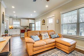 Near Parks & Lakes: Family-friendly Cleveland Home