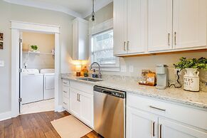 Near Parks & Lakes: Family-friendly Cleveland Home