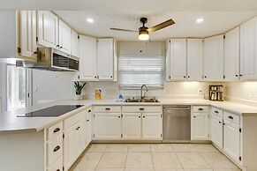 12 Mi to Pcb: 'the Whales Tale w/ Patio & Grill