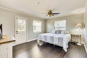 12 Mi to Pcb: 'the Whales Tale w/ Patio & Grill