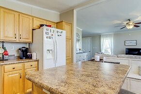 1 Mi to Boat Ramp: Peaceful Deal Island Home!