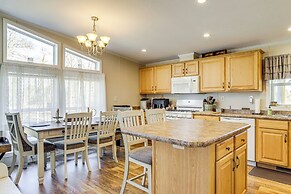 1 Mi to Boat Ramp: Peaceful Deal Island Home!