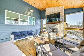 Nolin Lake Family Retreat: Deck, Fire Pit & Games!