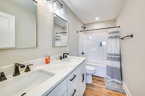 Nolin Lake Family Retreat: Deck, Fire Pit & Games!