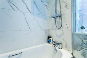 Brighton Blissful Retreat by the Sea