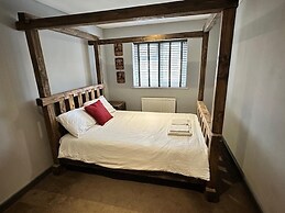 Leamington Spa-3 Bed-garden-pets-parking