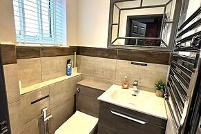 Leamington Spa-3 Bed-garden-pets-parking