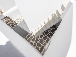 M M Parikia s Oldtown Studio