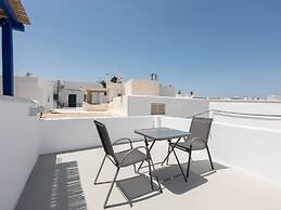 M M Parikia s Oldtown Studio