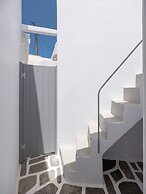 M M Parikia s Oldtown Studio