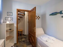 Elena s Traditional Dreamhouse