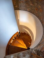 Elena s Traditional Dreamhouse