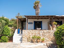 Elena s Traditional Dreamhouse