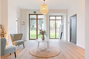 Vacation Home for 6 Person and Beautiful Garden