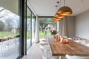 Vacation Home for 6 Person and Beautiful Garden