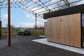 Vacation Home for 6 Person and Beautiful Garden