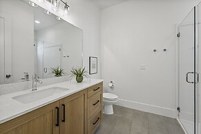 Villa #35 At Bloomington Country Club 4 Bedroom Townhouse