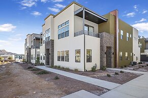 Villa #35 At Bloomington Country Club 4 Bedroom Townhouse