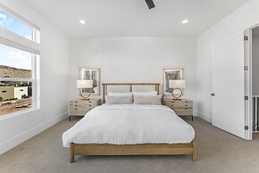 Villa #35 At Bloomington Country Club 4 Bedroom Townhouse