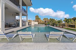 749 Paradise Pointe New Luxury Build 7 Bedroom Home