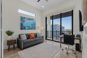 749 Paradise Pointe New Luxury Build 7 Bedroom Home