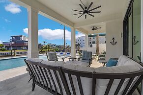 749 Paradise Pointe New Luxury Build 7 Bedroom Home